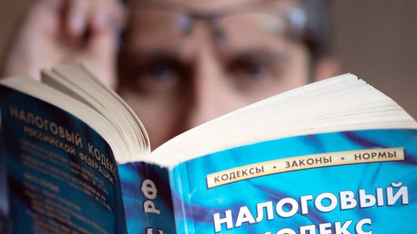 Все пенсионные льготы по налогам на машину и их оформление: должны ли пенсионеры платить транспортный налог в 2025 году
