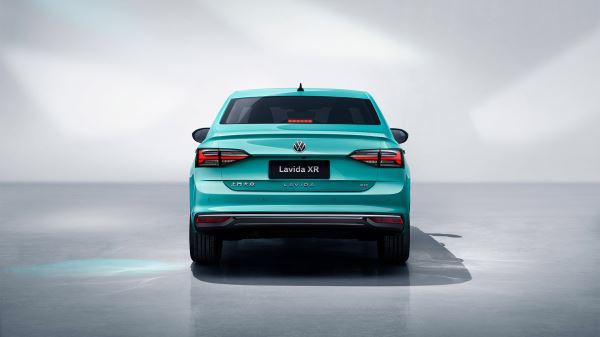 В России продают новый надежный седан Volkswagen дешевле Lada Vesta