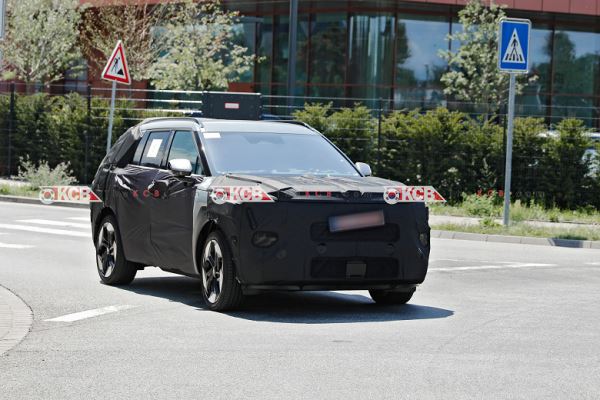 Абсолютно новый дизайн, Pleos OS, Gleo и никакого дизеля. Hyundai Tucson следующего поколения показали вживую