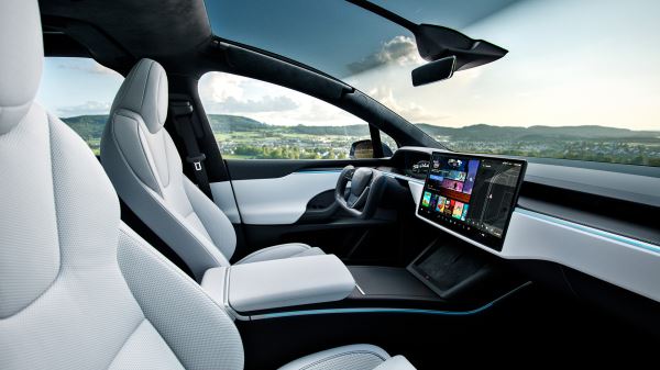 ИИ в Tesla: умный помощник или цифровой двойник Илона Маска?