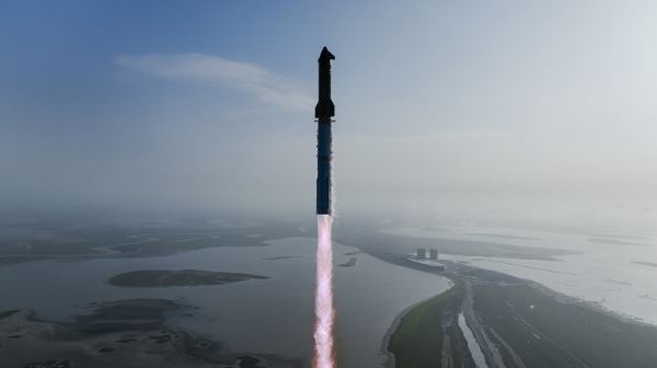 Илон Маск заявил, чтo Starship будет в три раза мощнее ракеты NASA, отправившей космонавтов на Луну