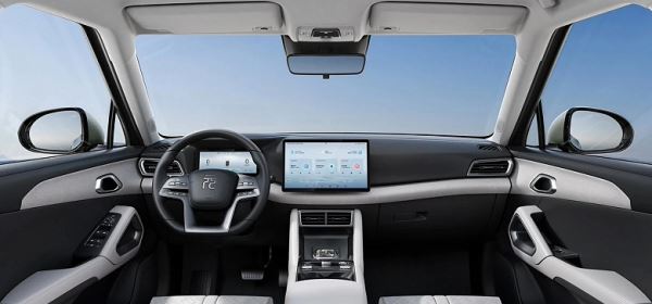 BYD сделала то, что уже несколько лет обещают Tesla и Volkswagen. Представлен современный кроссовер BYD Yuan UP 301KM Pilot Edition за 10 тыс. долларов