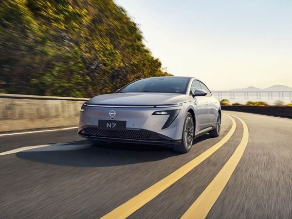 Nissan N7 стал хитом в Китае. Он превзошел Toyota bZ3X и стал самым продаваемым иностранным электромобилем в КНР
