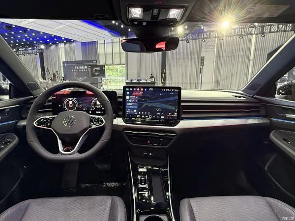 Таких Volkswagen мы ещё не видели. Представлены новые Lamando L и Lamando L GTS (с мотором от Golf GTI)