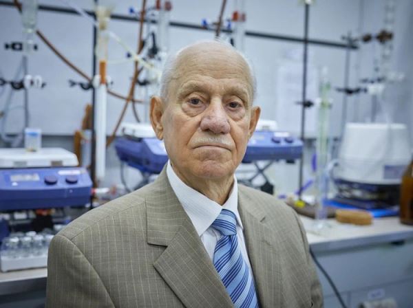 «Наша страна должна развивать фармакологию»