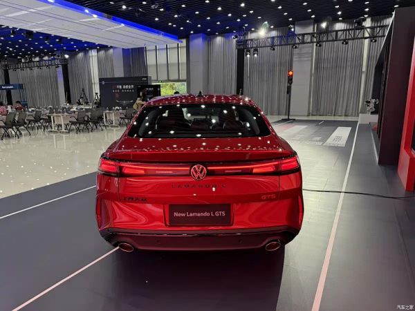 Таких Volkswagen мы ещё не видели. Представлены новые Lamando L и Lamando L GTS (с мотором от Golf GTI)