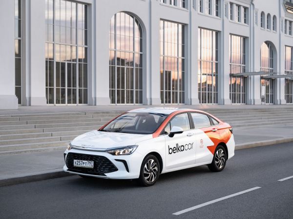 При сбоях GPS: каршеринг BelkaCar запустил поиска авто по фото
