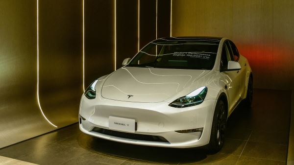От Tesla до Lada: как автопроизводители защищают свои машины от угона