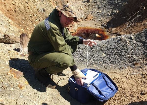 Повышение концентрации серосодержащих газов отмечено в атмосфере вблизи поселка Урск в Кемеровской области