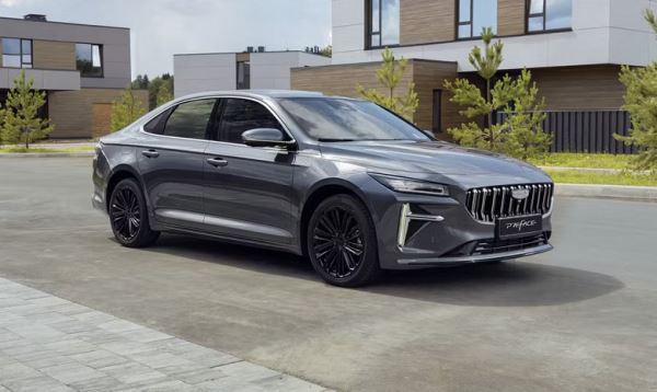 Geely Preface подешевел в России и в Белоруссии. Но в Белоруссии его можно купить за 2,2 млн российских рублей, а в России — за 2,9 млн рублей