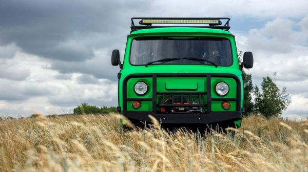 «Патриоты» и «Буханки» будут собирать как прежде: АвтоВАЗ, ГАЗ и КамАЗ переходят на четырехдневную рабочую неделю, а УАЗ — нет