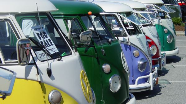Volkswagen T1 Samba: легенда на колёсах, которая научила мир свободе