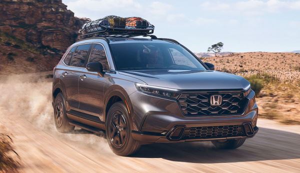 В России изменились цены на Honda CR-V: кроссоверы под заказ подорожали до 2,85 млн рублей, а машины в наличии подешевели до 3,7 млн рублей