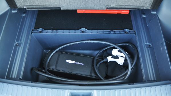 Не молния, но бодрит: подробный обзор и тест-драйв электрокроссовера Geely EX5