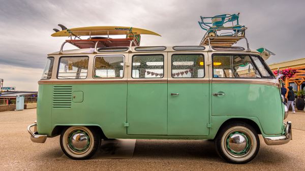 Volkswagen T1 Samba: легенда на колёсах, которая научила мир свободе