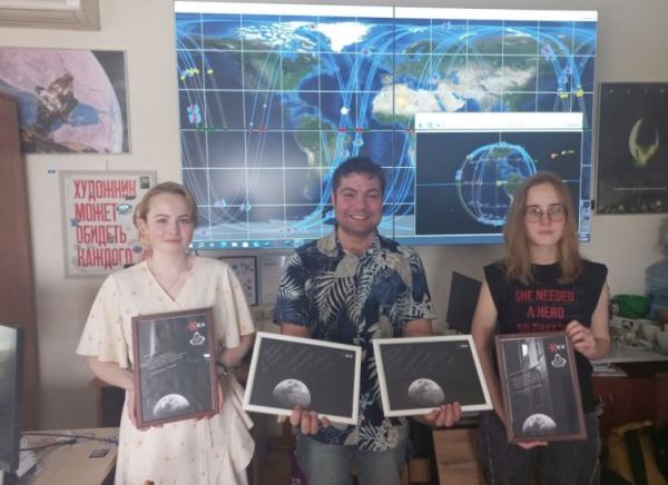 Космическая фотосессия Луны