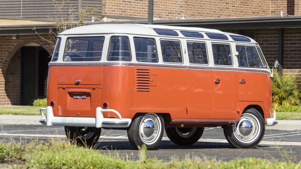 Volkswagen T1 Samba: легенда на колёсах, которая научила мир свободе