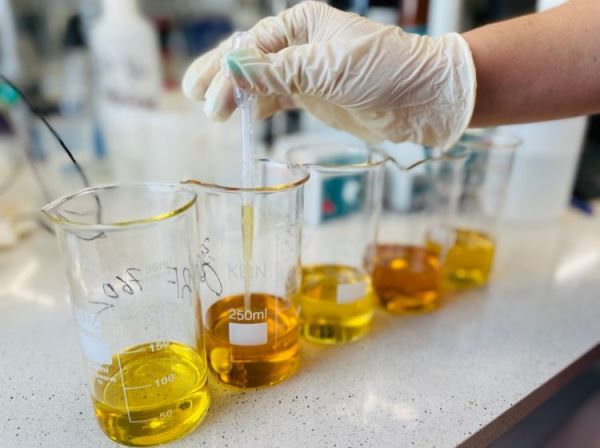 Новый полностью отечественный пакет присадок для моторных масел создали в Губкинском университете