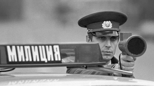 Как ГАИ ловила лихачей в СССР и чем отвечали водители: история противостояния радаров и антирадаров