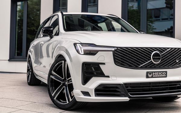 Volvo XC90 добавили стиля и мощности: наконец-то флагманский внедорожник может разгоняться больше 180 км/ч